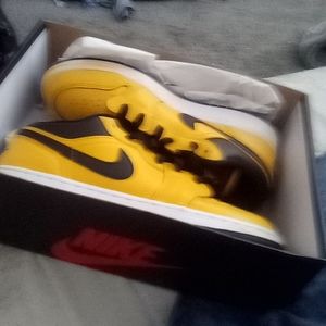 Air Jordan size 7